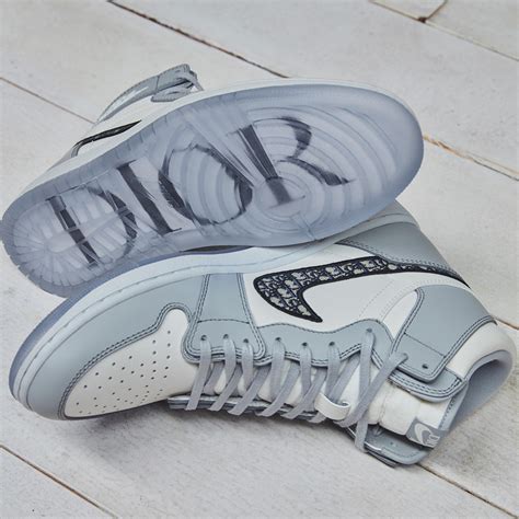 sneakers air dior|where to buy dior sneakers.